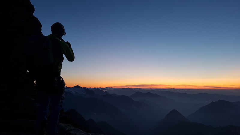 Weissmies-1 Lever du soleil depuis l'arête du weissmies