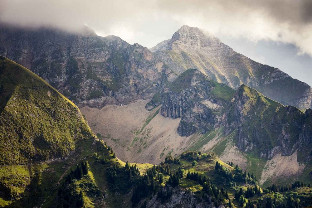 Photo de paysage de montagne dans les Aravis.