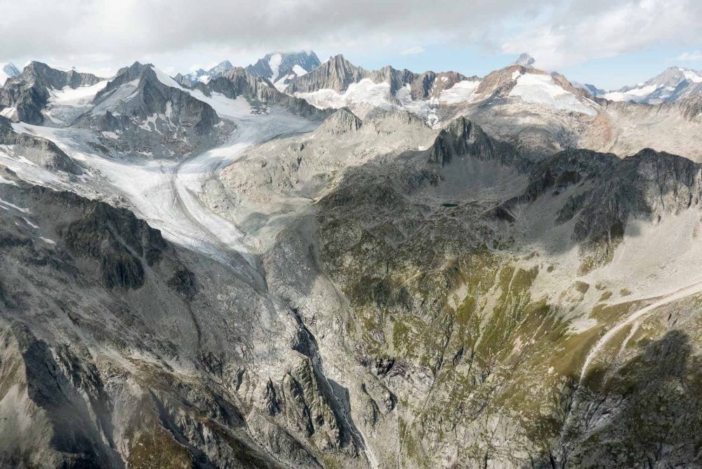 Survol de l'oberland bernos